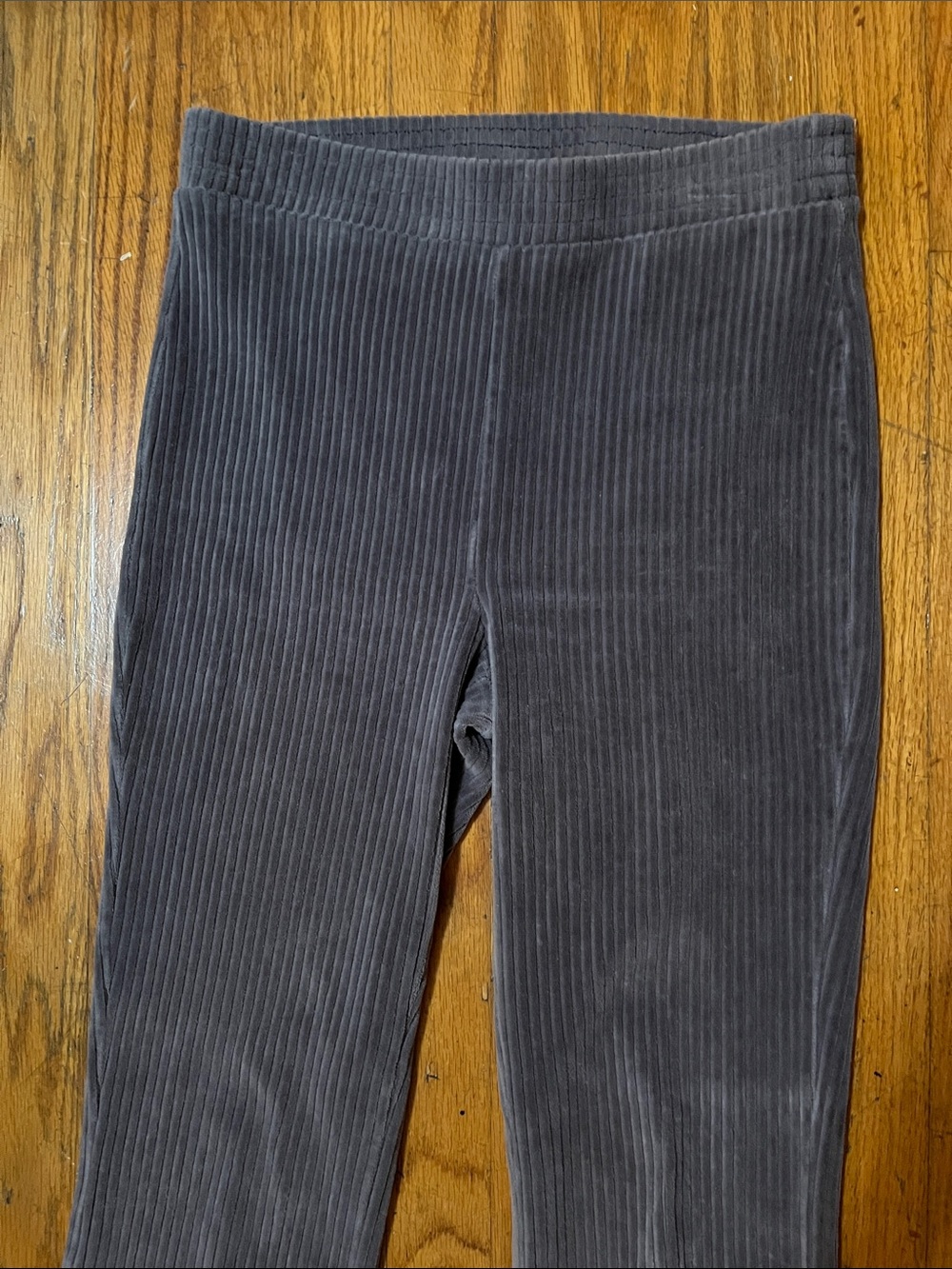 Aerie Groove On Velour Charcoal Gray Ribbed Flared Pull On Pants Size Medium - Picture 3 of 8